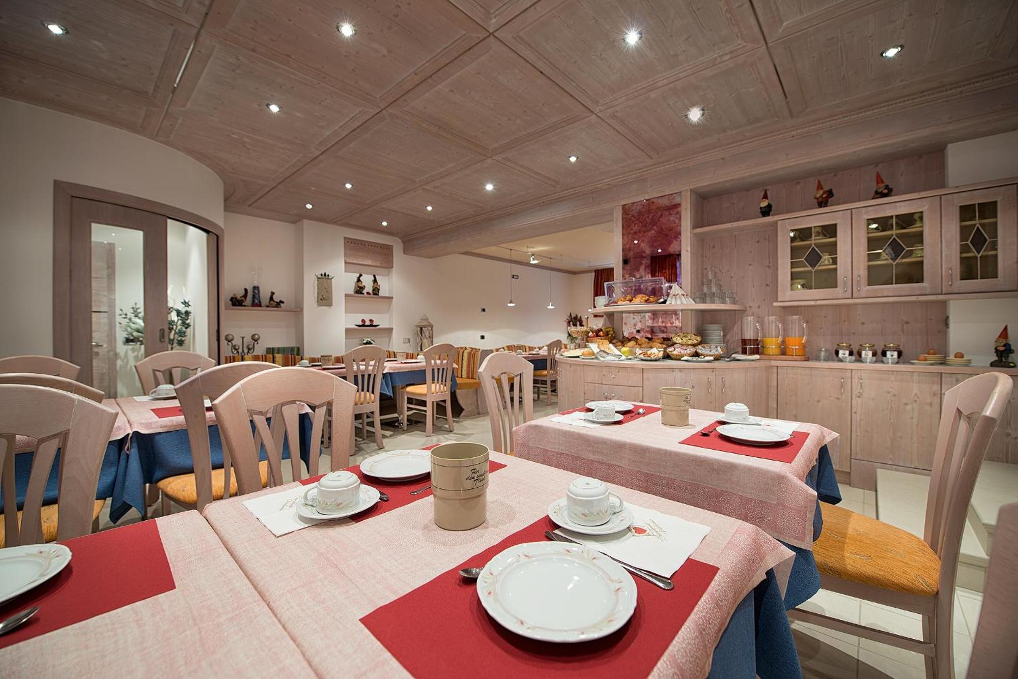 Garni Oasi Hotel Livigno Kültér fotó